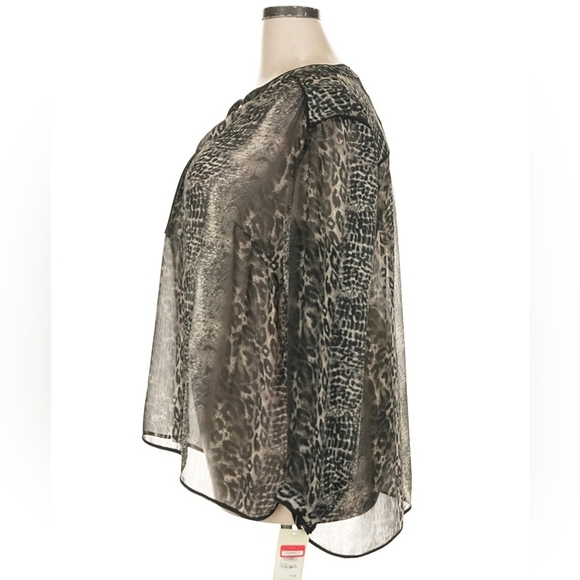 Sejour Silver Velvet Animal Print Tunic โ Size 18W โ NWT - Picture 3 of 7